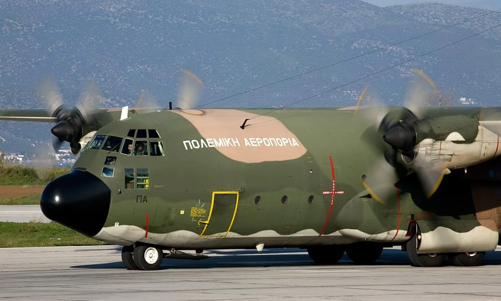 Στις 9.30 σήμερα θα αναχωρήσει C130 με φορτίο άνω των 20 τόνων με ανθρωπιστική βοήθεια για τη Γάζα- Ο ρόλος των ελληνικών πολεμικών αεροδρομίων στις εκκενώσεις